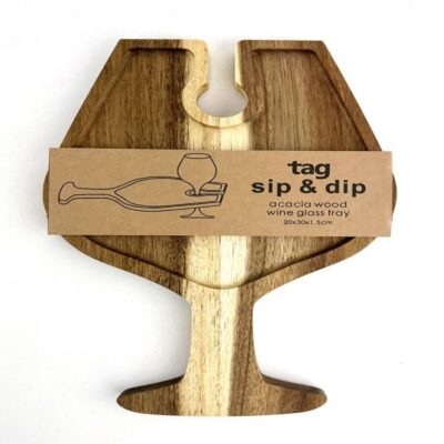 Acacia food serving board in wine shape-1