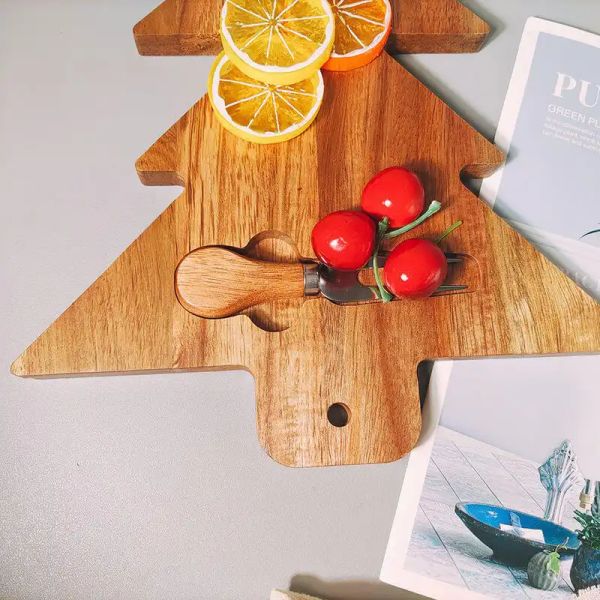 Christmas Tree Shape Acacia Wooden Cheese Board (3)