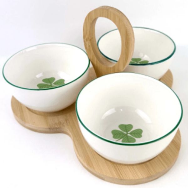 Taças de porcelana para aperitivos com tabuleiro de bambu-1