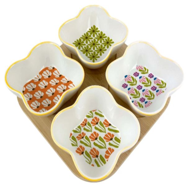 Porcelain appetizer bowls with bamboo tray