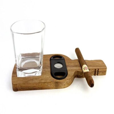 Whiskey gift set with cigar cutter