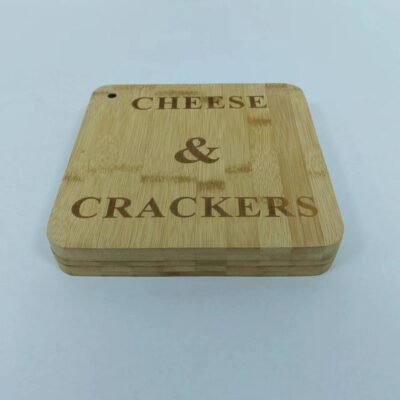 cheese and crackers tray1